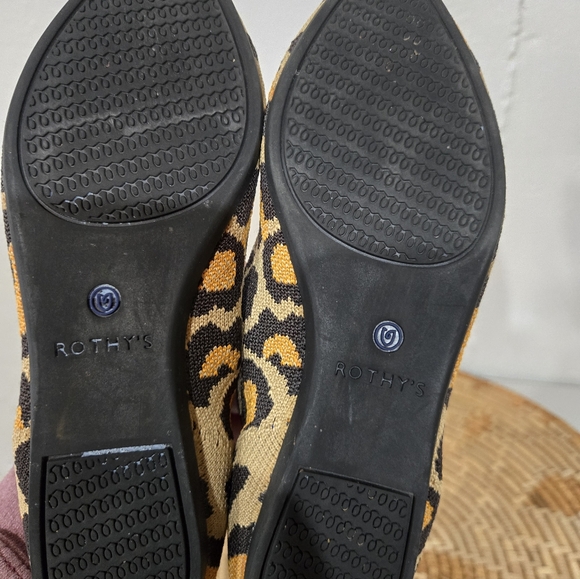 Rothy's The Point Leopard Print Pointed Toe Ballet Flats 6.5 - Picture 7 of 8